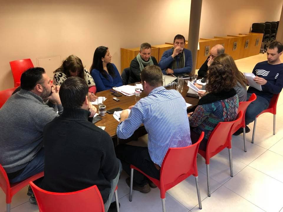 Foulkes le explicó a los concejales el préstamo que quiere solicitar para asfaltar varias cuadras