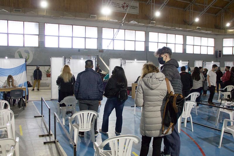 Comenzó con más de 6.000 inscriptos en Río Negro la vacunación a adolescentes priorizados de 12 a 17 años