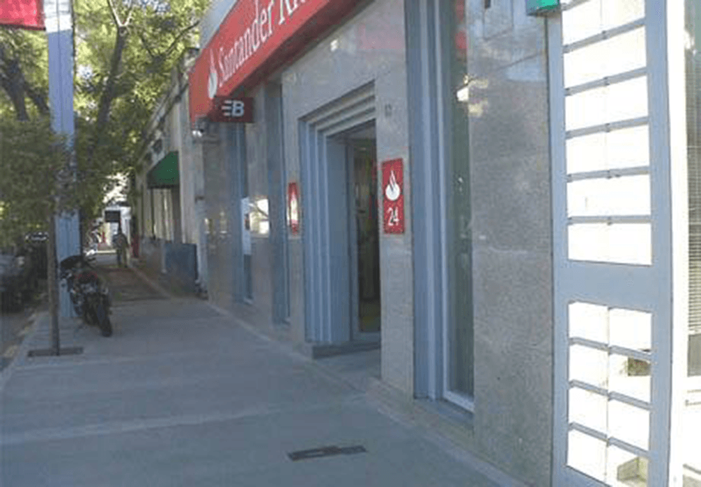 Un Banco en Viedma fue condenado por descontarle dos veces las tarjetas de créditos a un cliente