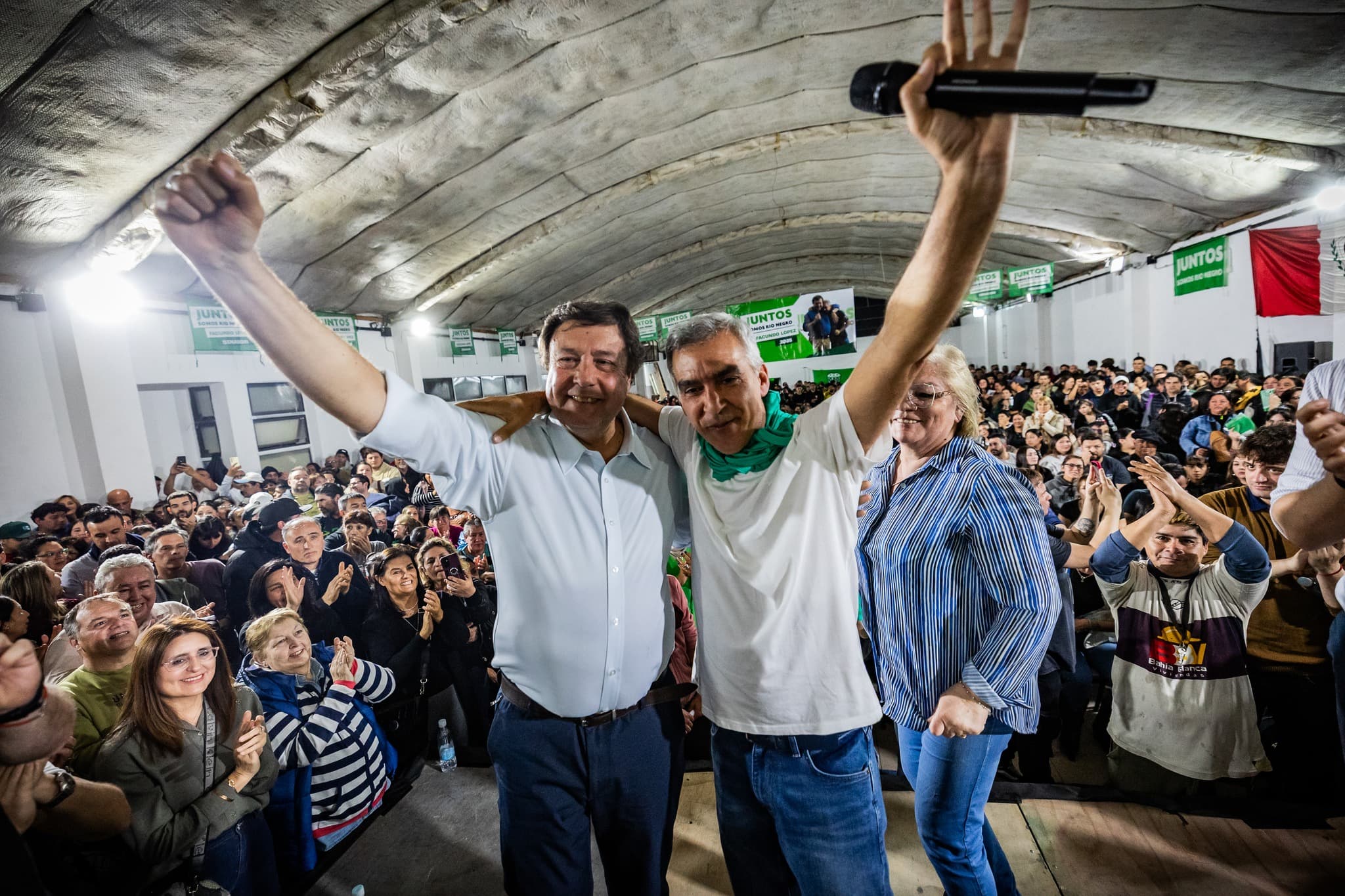 Weretilneck agradeció a la militancia de Viedma que acompañó a sus candidatos en el acto realizado en APEL