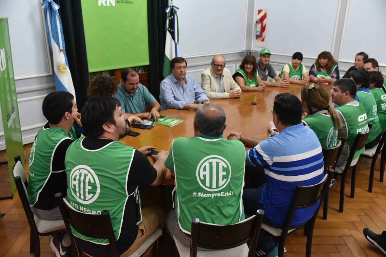 Weretilneck recibió al gremio ATE en la casa de Gobierno