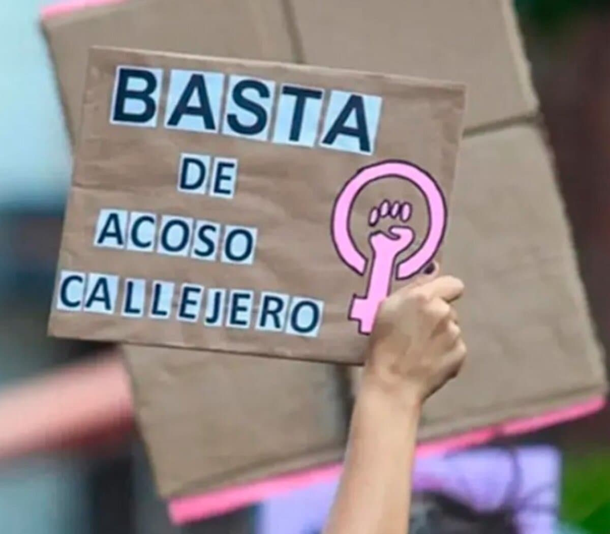 Fue condenado por acosar a su vecina y deberá capacitarse en perspectiva de género y aportar dinero al fútbol femenino