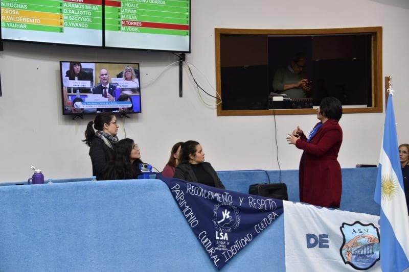 Promueven la enseñanza de la Lengua de Señas en instituciones que imparten educación formal