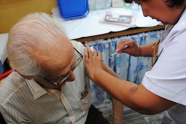 Cubren el 100% de las vacunas antigripales a los afiliados de Ipross comprendidos en los grupos de riesgo