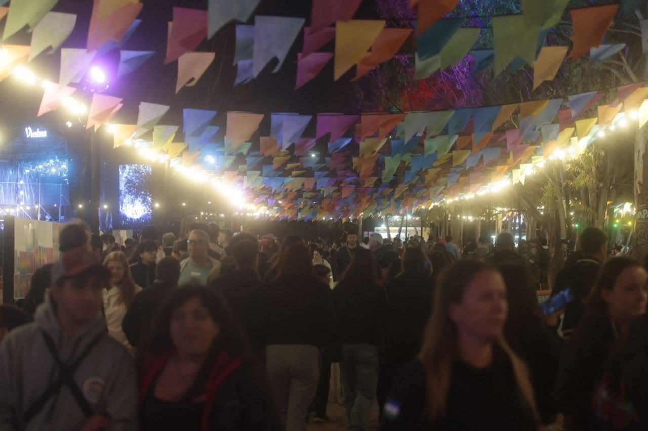 Unos 1300 millones de pesos generó la Fiesta Nacional del Río asegura el municipio de Viedma