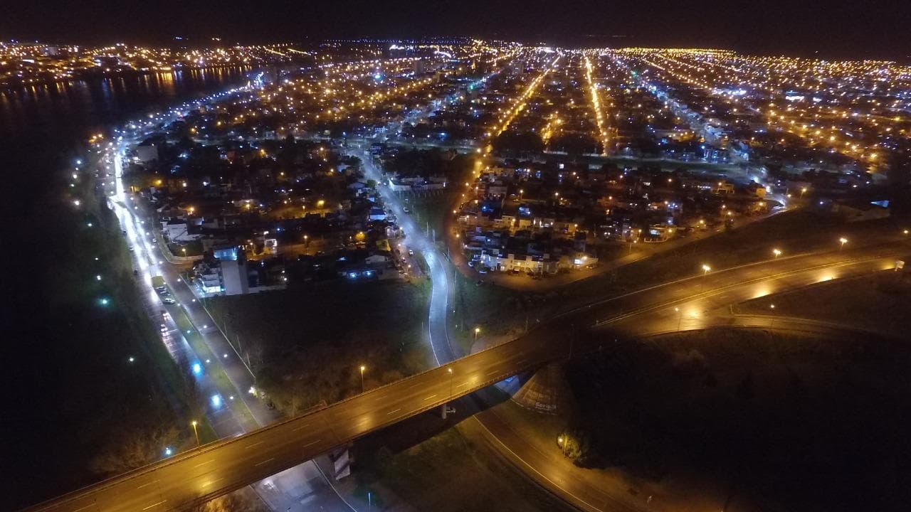 Más de 7 millones de pesos invierte la Municipalidad de Viedma en iluminación pública