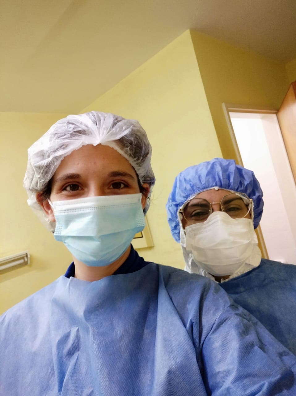 Es médica y diputada Nacional, pero ante la grave situación sanitaria decidió incorporarse a trabajar al hospital de su pueblo
