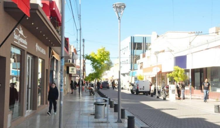 Una ordenanza busca regular la utilización del espacio urbano en calle Buenos Aires