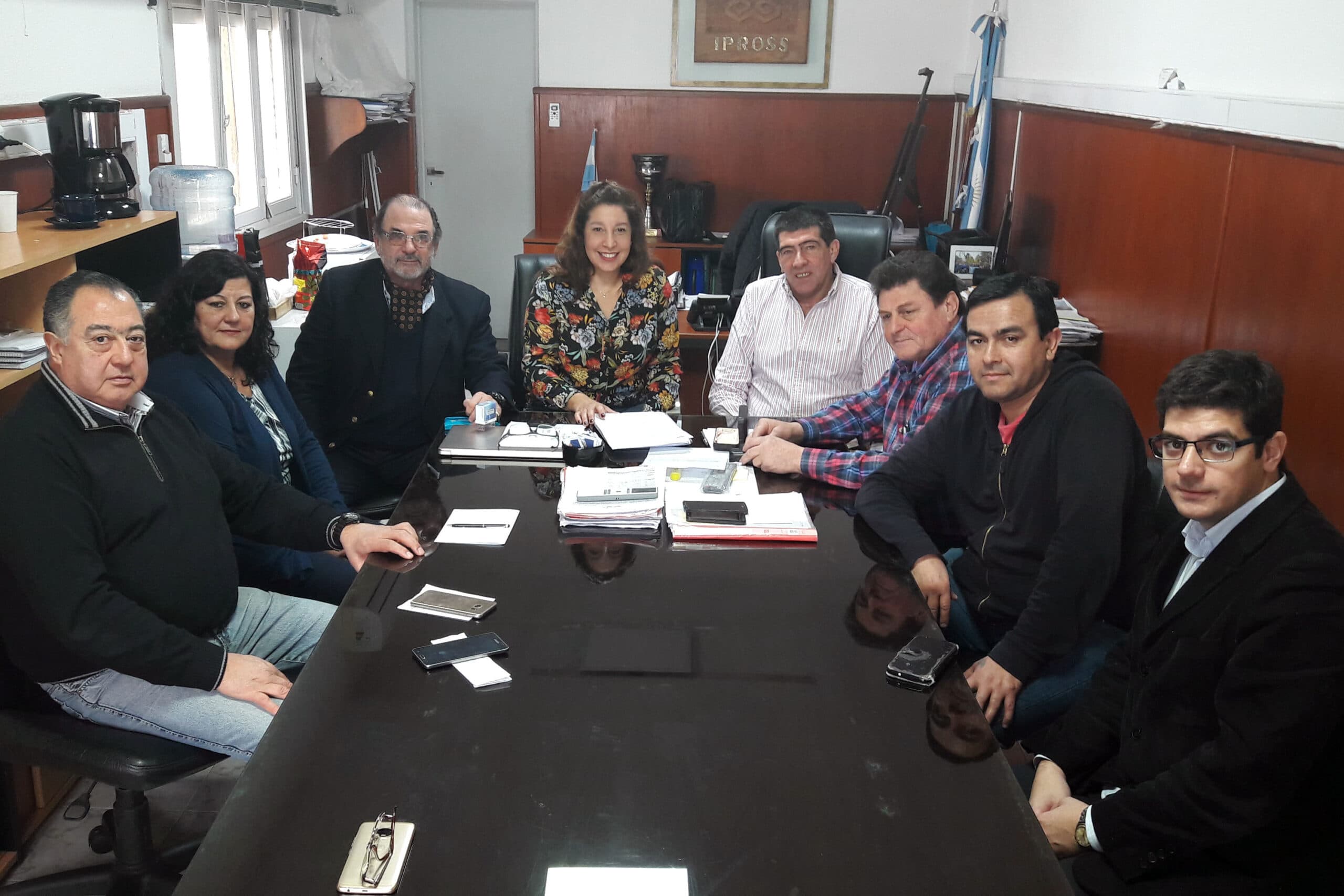 Carreras busca una solución de fondo del Archivo Histórico Provincial