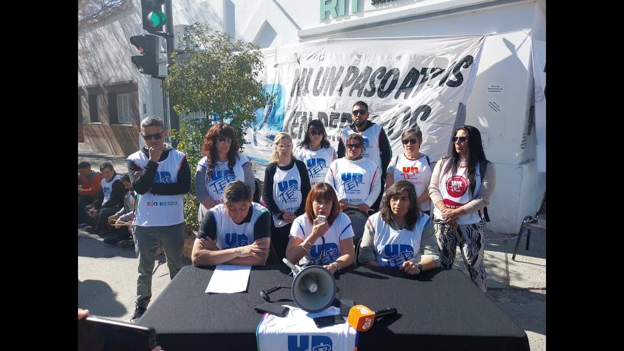Para Inostroza desde el Gobierno «hay una definición política de confrontar con los trabajadores», por los controles médicos