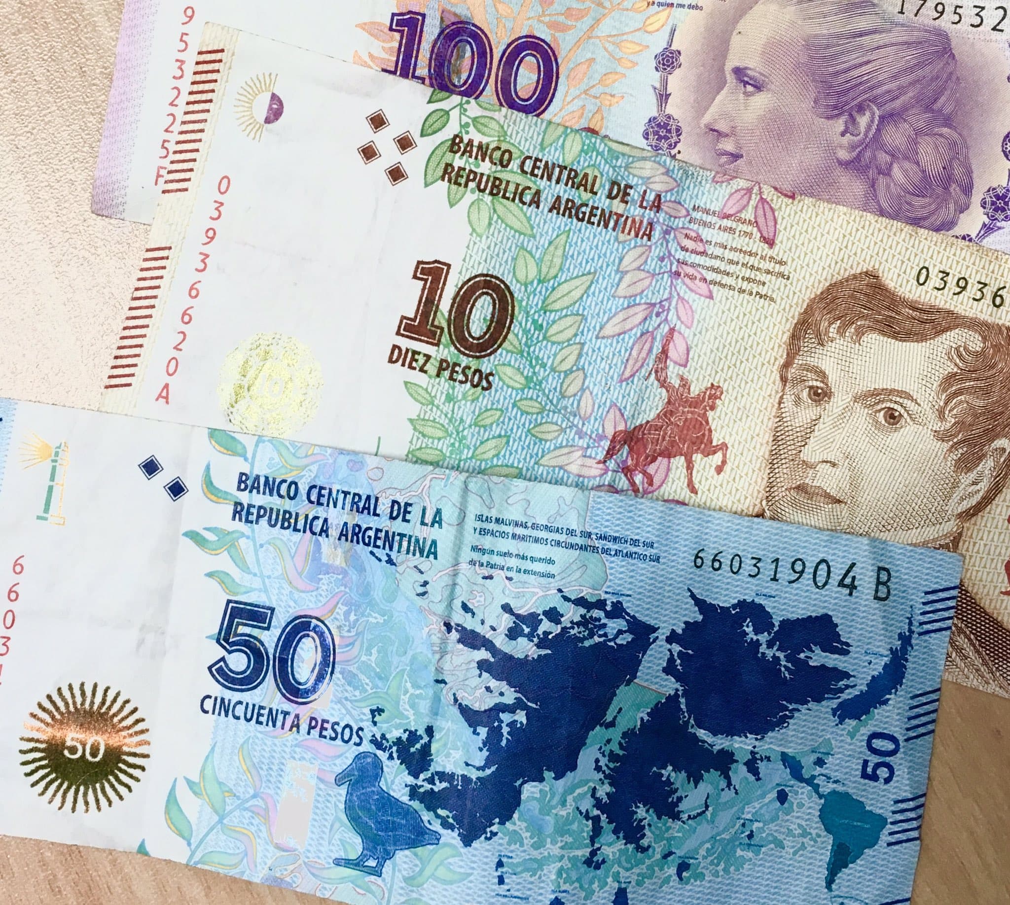 Este sábado se inicia el pago de los salarios de agosto a los empleados públicos