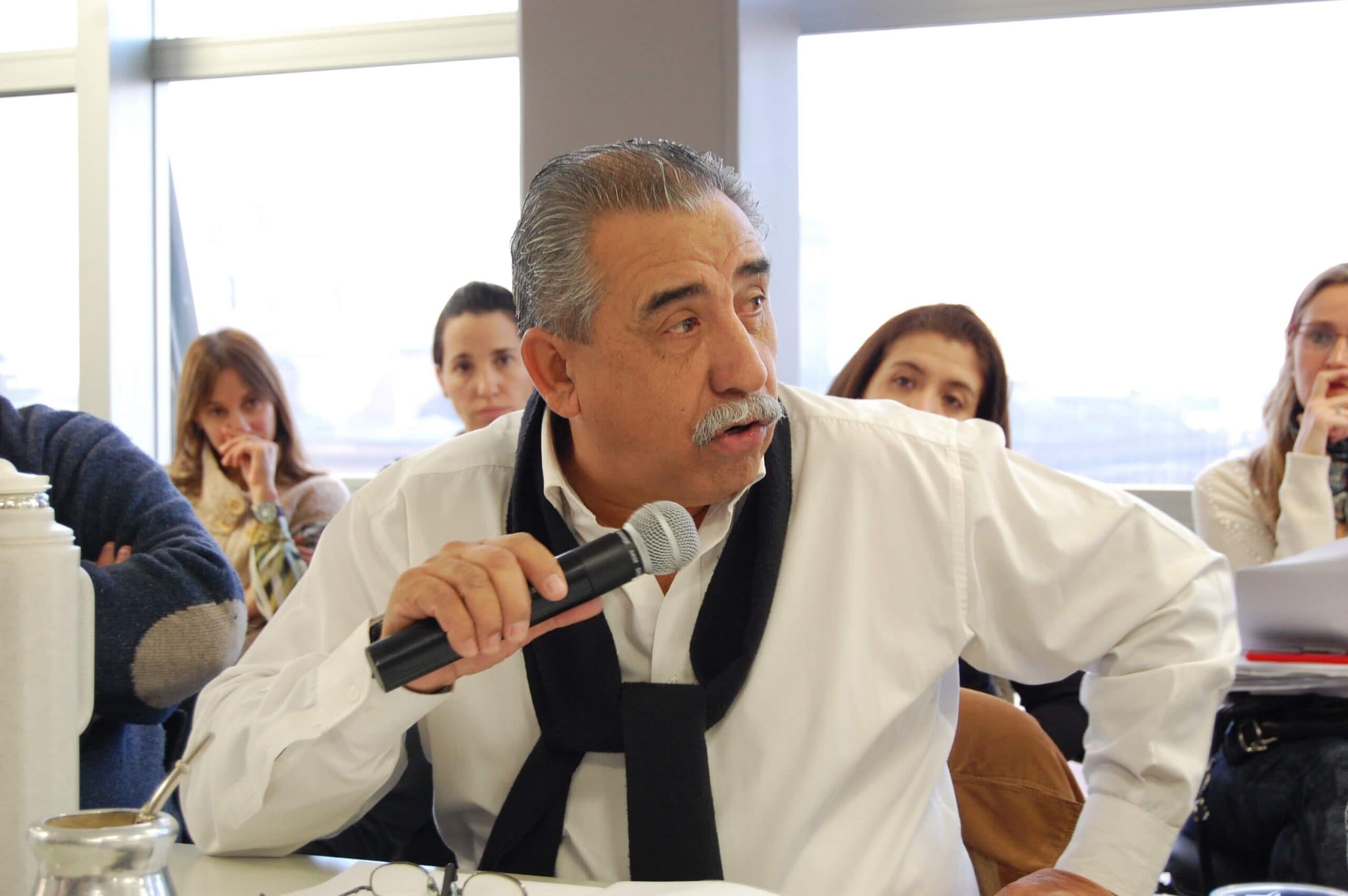 «Los retirados de la policía necesitan ser escuchados en forma urgente»