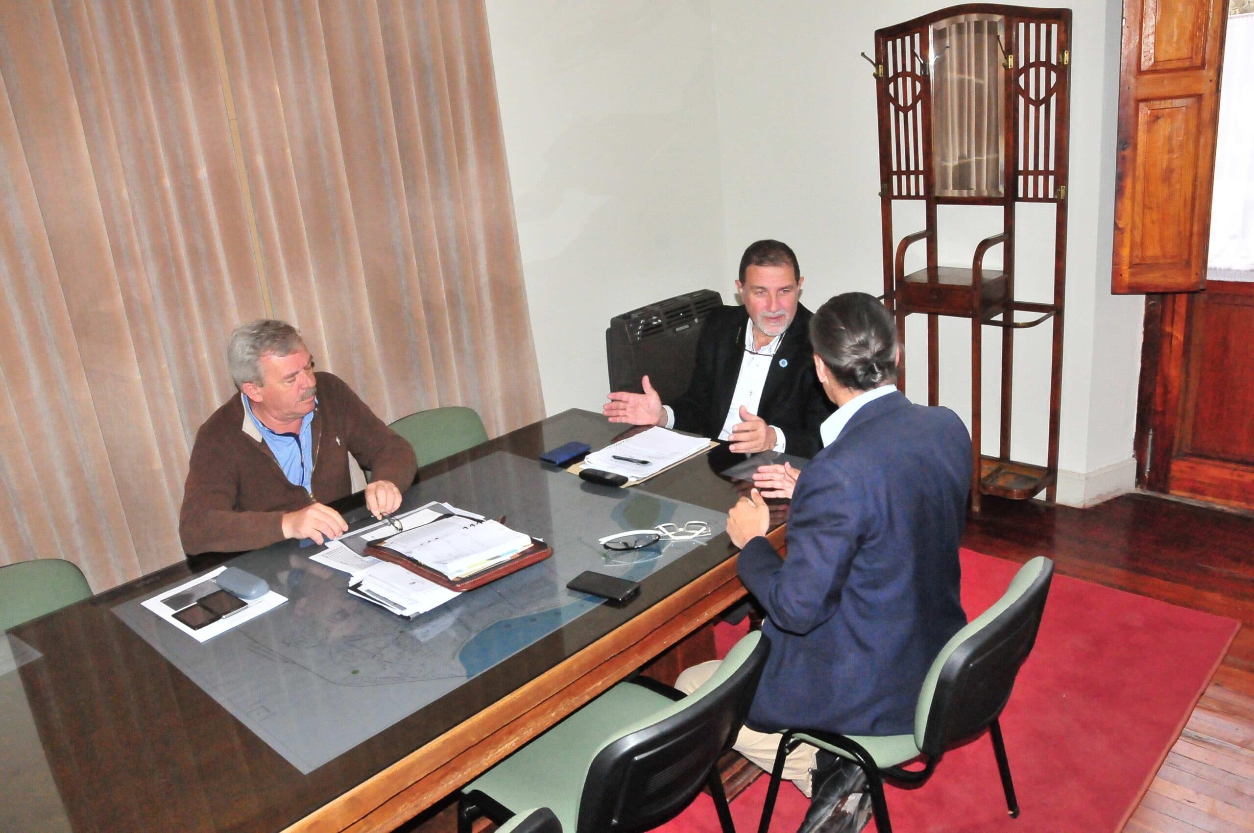 Foulkes analizó con la provincia las obras para la ciudad y el problema de las cloacas