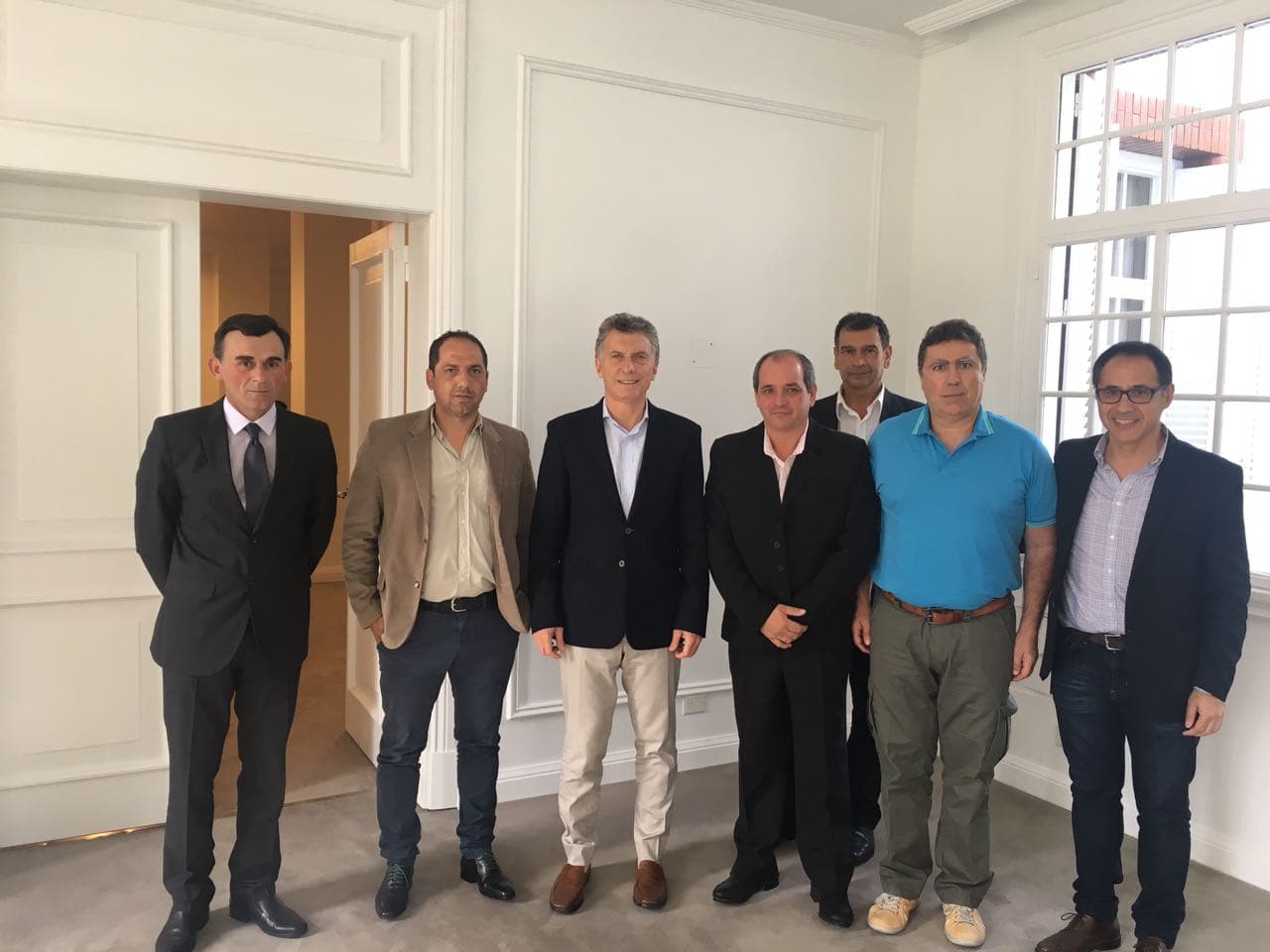 El presidente Macri recibió a productores frutícolas en Olivos