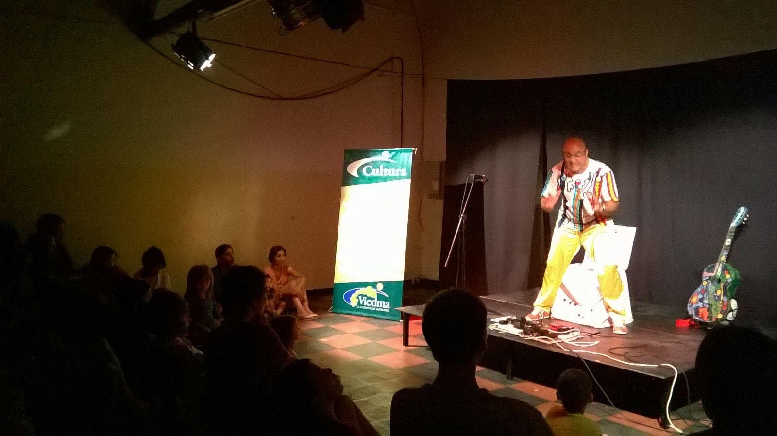 Se inicia el ciclo de cine nacional en El Cóndor y la semana de artistas plásticos en Viedma