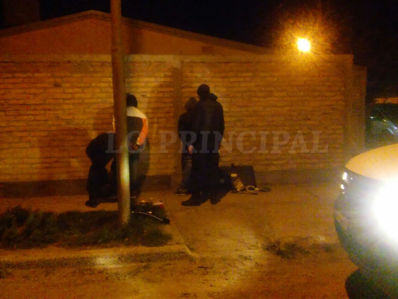 Quedaron en libertad los dos delincuentes que fueron detenidos con un televisor robado