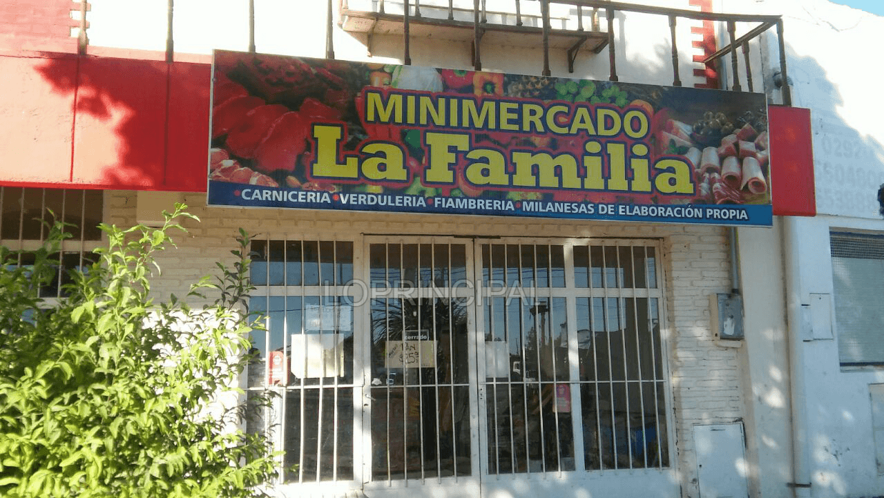 “Le tiró la máquina registradora a una de mis hijas, y a mi señora la mordió”