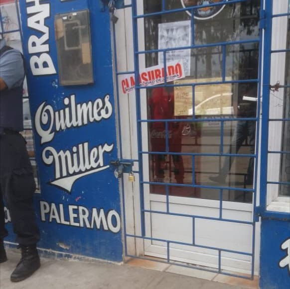La municipalidad de Viedma clausuró un comercio y denunció incidentes