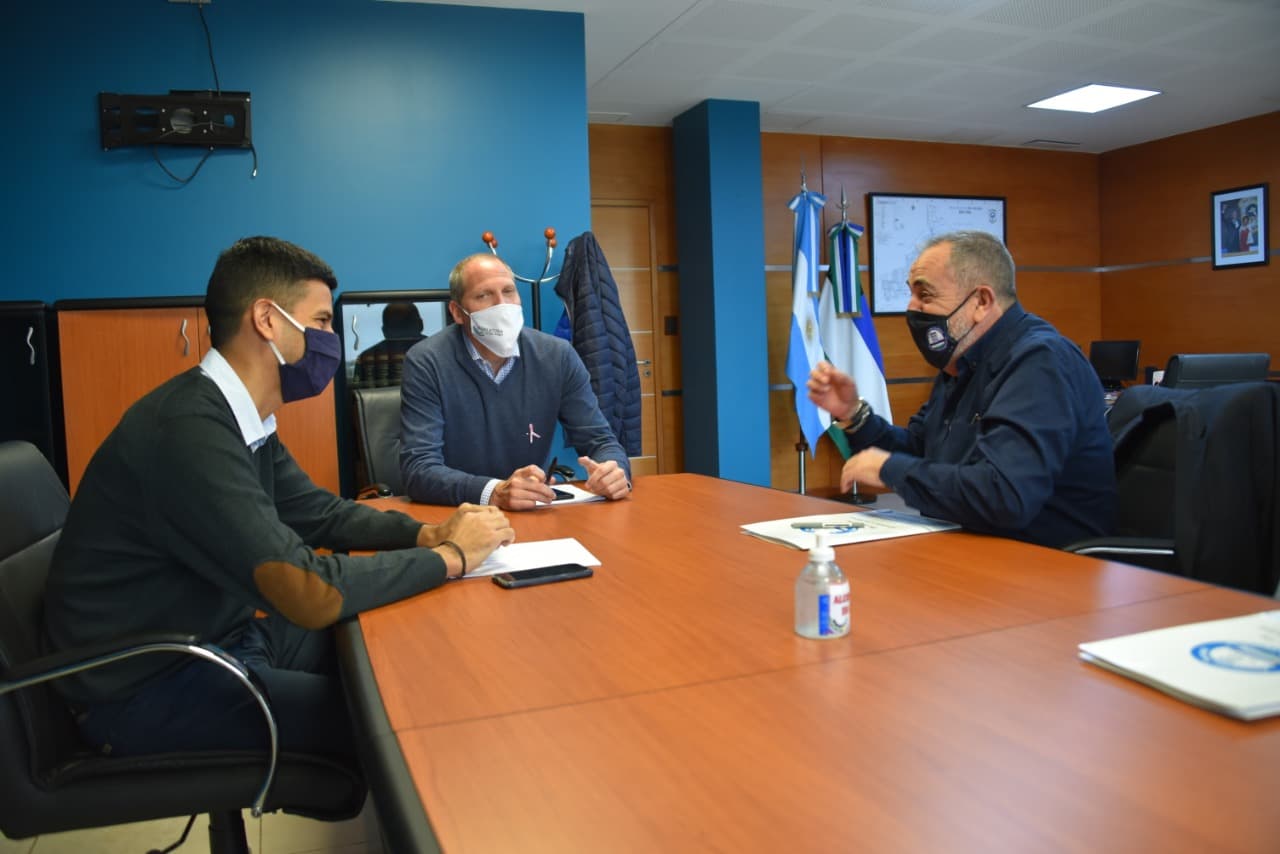 Palmieri recibió al gremio APEL para hablar de salarios