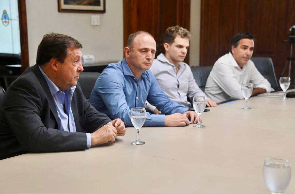 Weretilneck busca a nivel nacional, asistencia financiera para productores avícolas
