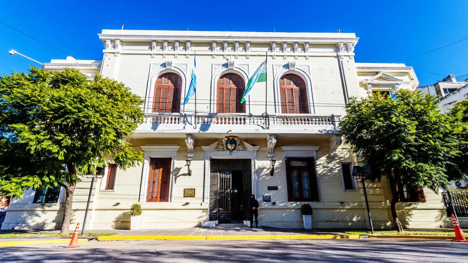 No trabajarán el viernes los estatales por el día del empleado público tampoco habrá clases