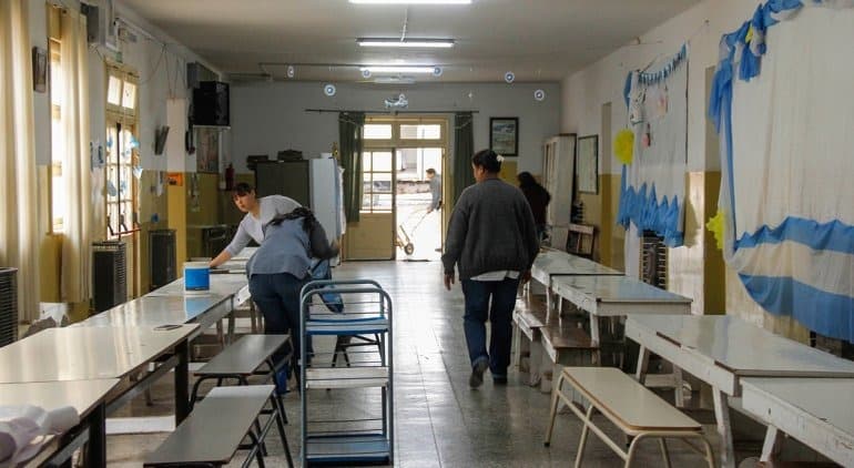 «Los porteros no tienen obligación de cuidar escuelas en vacaciones», dice ATE