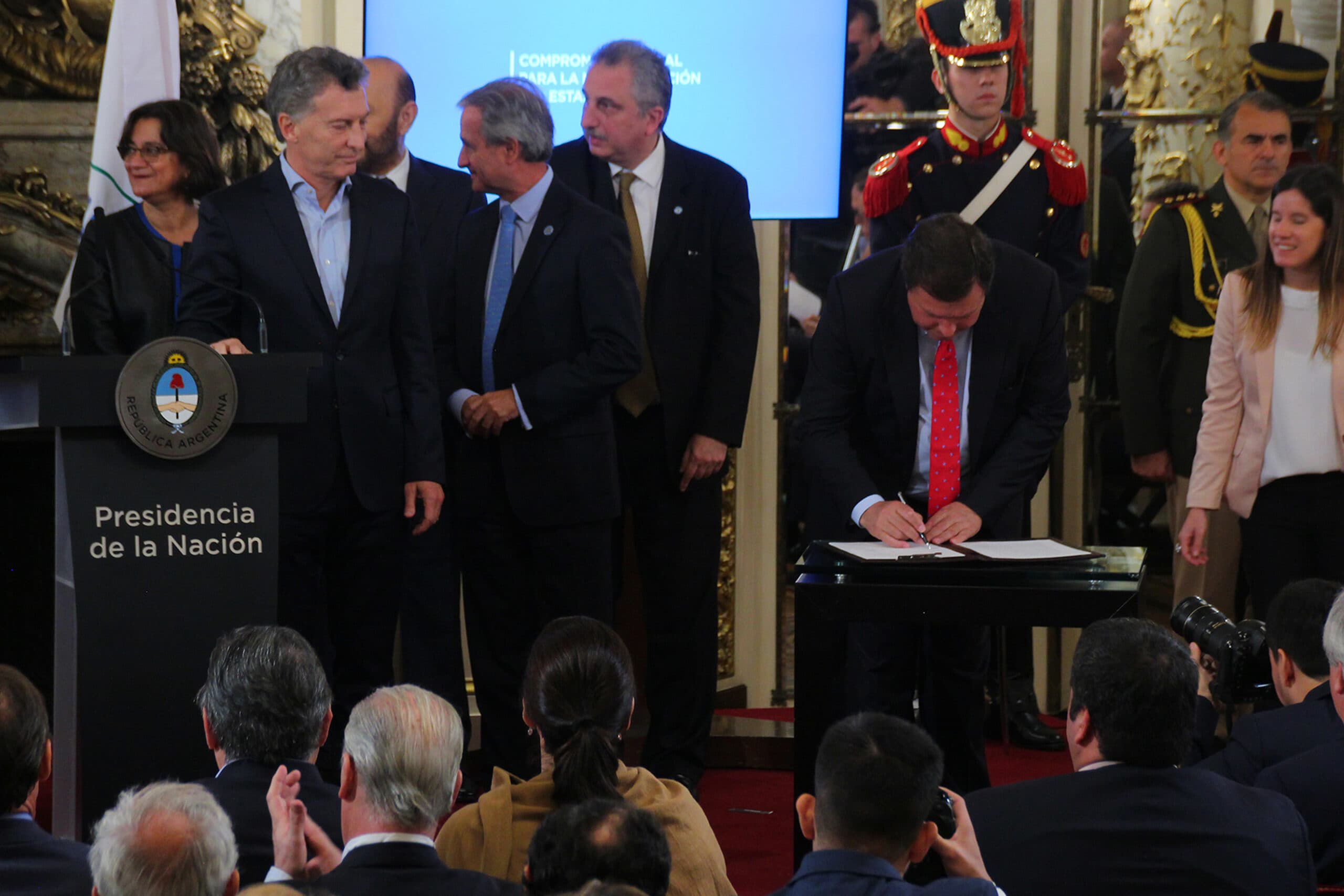 Río Negro suscribió el Compromiso Federal para la Modernización del Estado