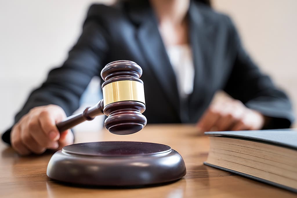Un fallo ordenó dividir los bienes en partes iguales ante la negativa del hombre hacia su ex mujer