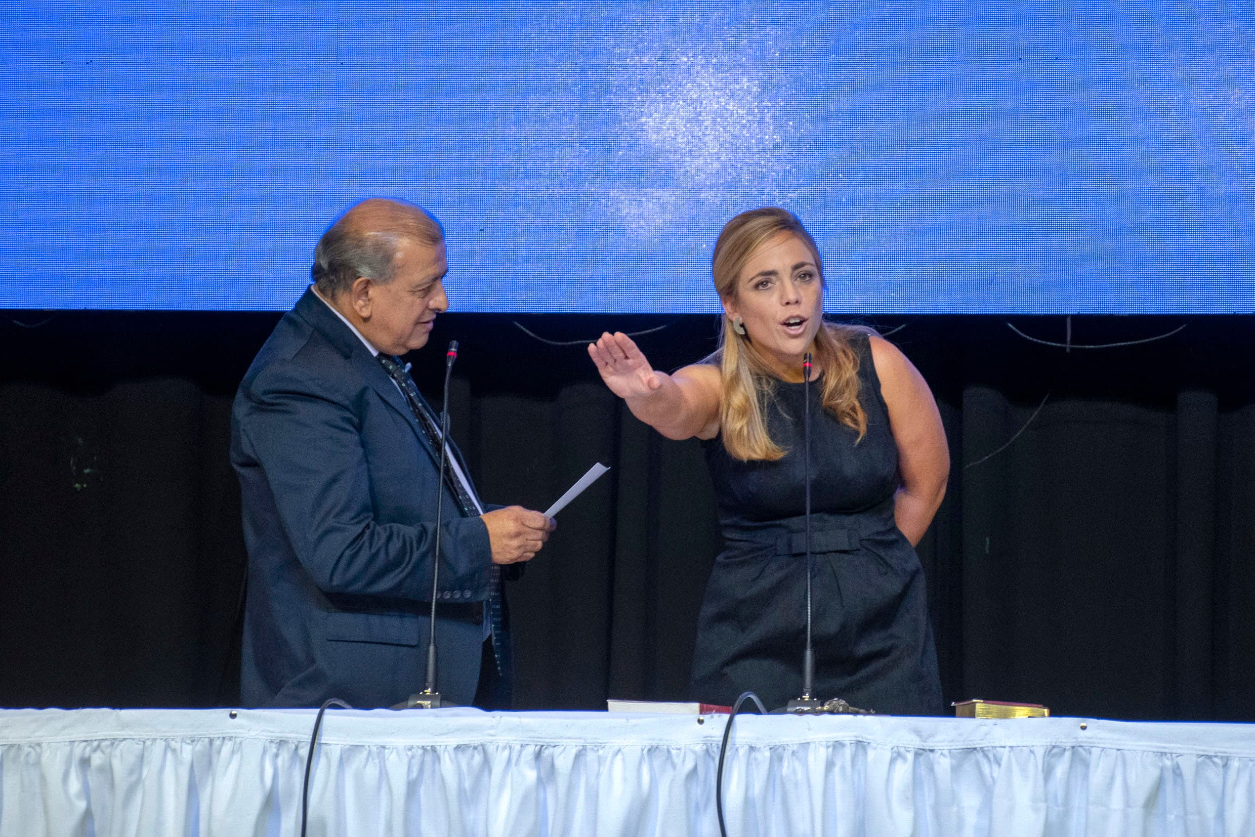 Juró como Intendenta María Emilia Soria y anticipó que buscará tener buena relación con el gobierno provincial