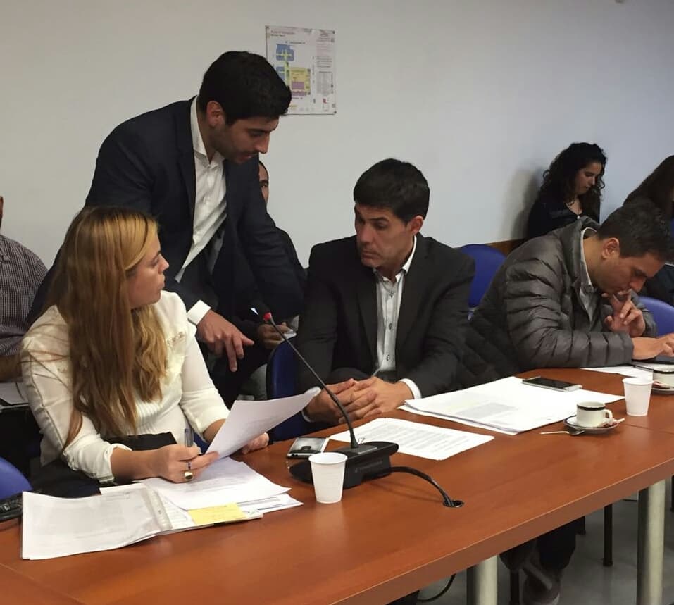 «Sería bueno que el gobierno dé la cara ante los usuarios del Tren del Valle»