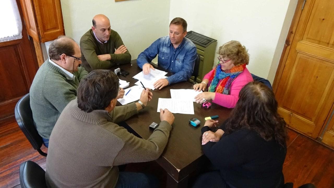 El Ejecutivo Municipal presentó una mejora salarial del 11 por ciento y bono de 5.500 pesos