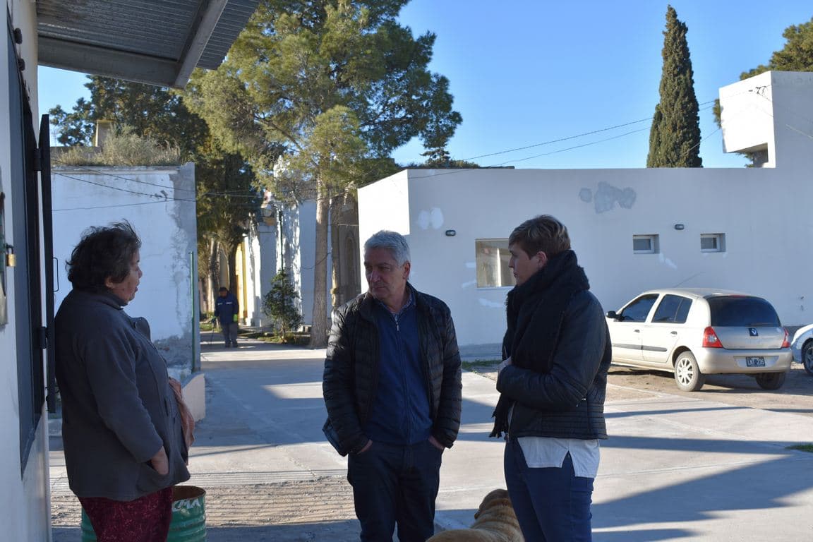 Zara recorrió el Cementerio