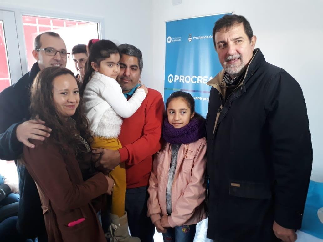 Entregaron 12 casas del ProCreAr en Viedma