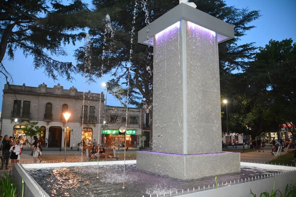 Fue habilitada la plaza Alsina, tras las obras de reconversión y puesta en valor