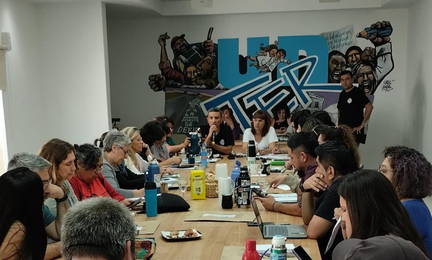 UnTER exige urgente llamado a paritaria y resolvió convocar a un Congreso el 25 de octubre