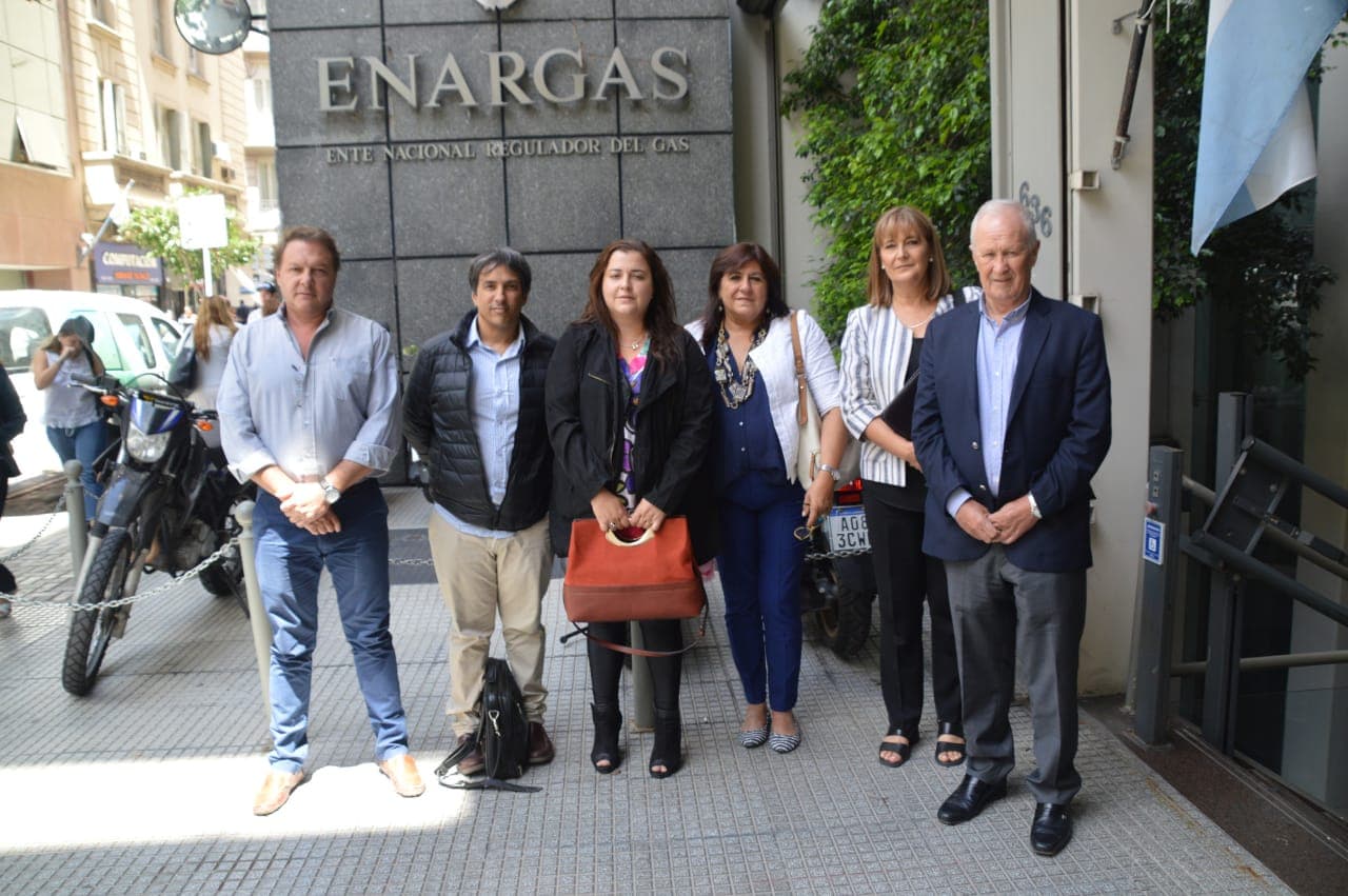 El aumento del gas reunió a la Asociación de Defensores del Pueblo con el ENARGAS
