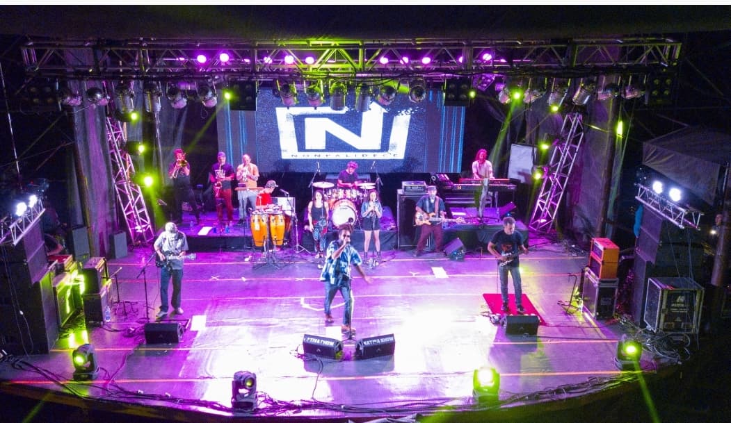 La banda de reagge Nonpalidece tocó en la tercer noche de la Fiesta Nacional del Mar