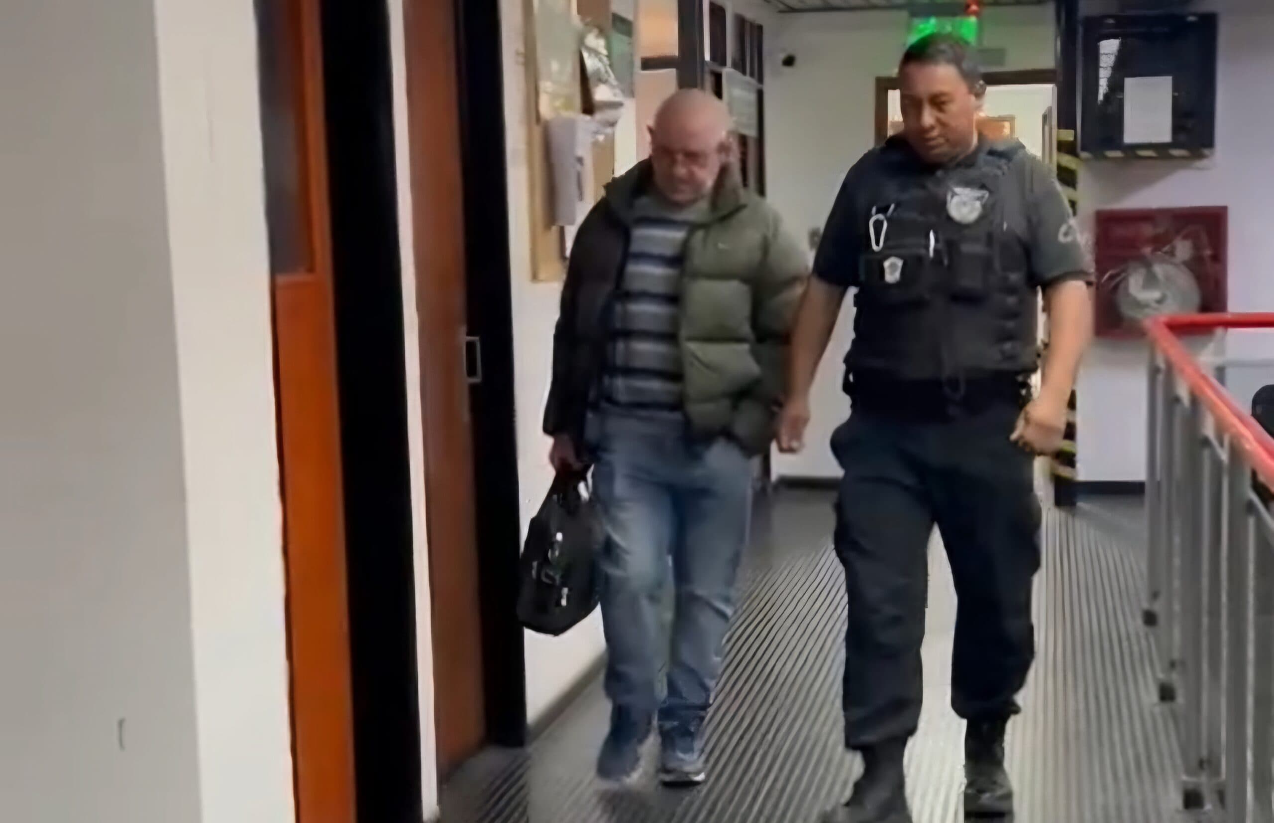 Otro revés judicial para el ex comisario Luna, fue declarado culpable por estupro