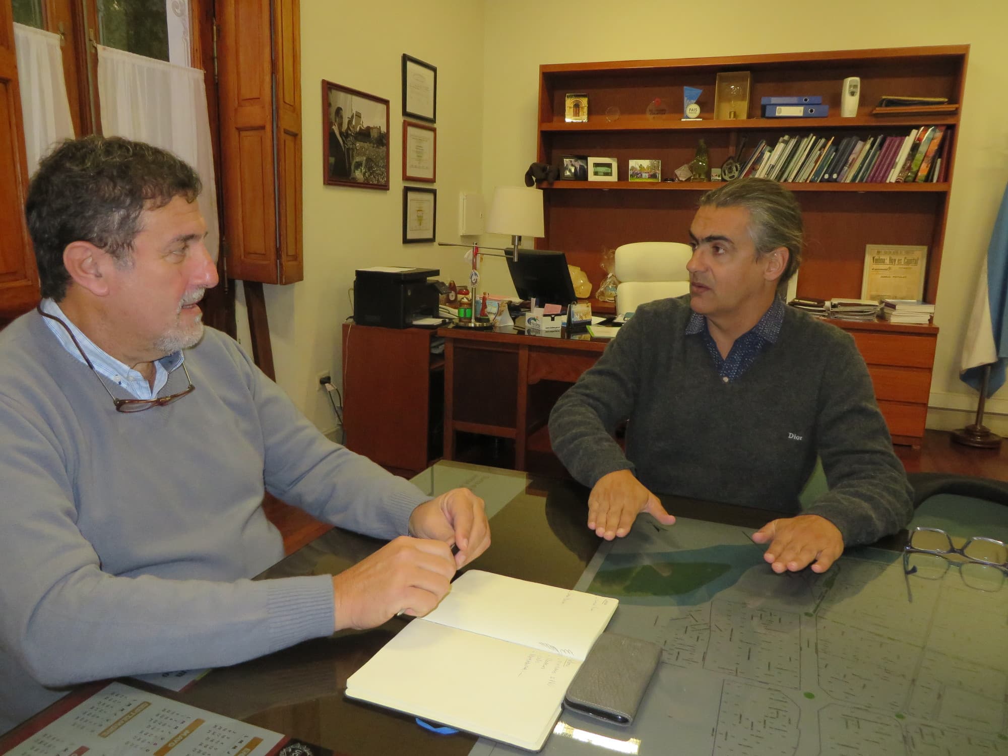 “En Viedma estamos ocupados en sostener el empleo y la obra pública”