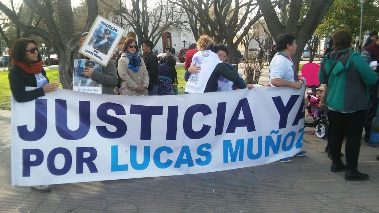 El padre de Lucas Muñoz, teme que «aparezca un perejil y se haga cargo del asesinato» de su hijo