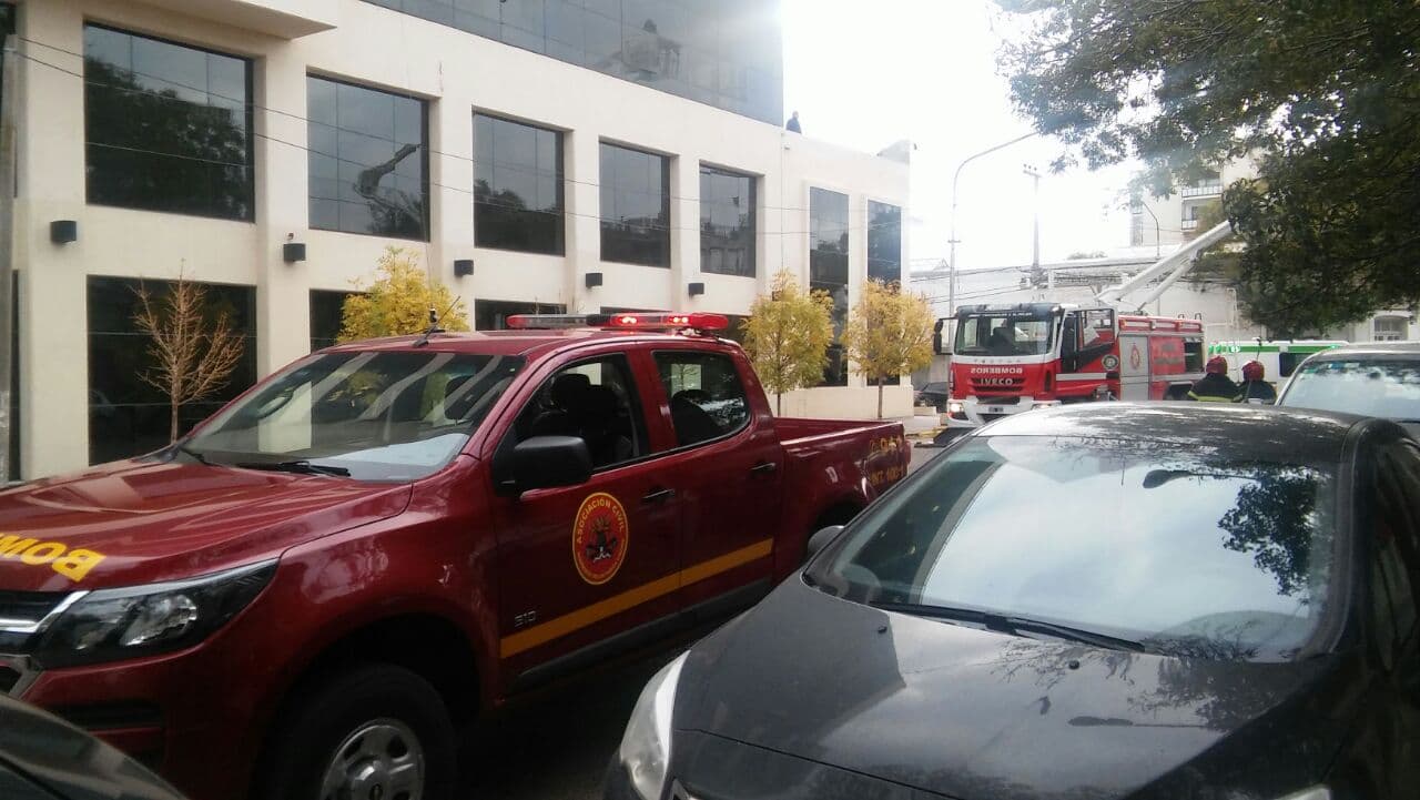 Bomberos realiza un simulacro en la Legislatura