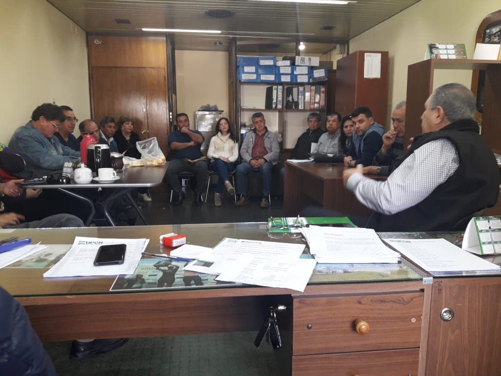 «El gobierno y los antes combativos, JUNTOS, juegan con la necesidad y desesperación de los trabajadores»