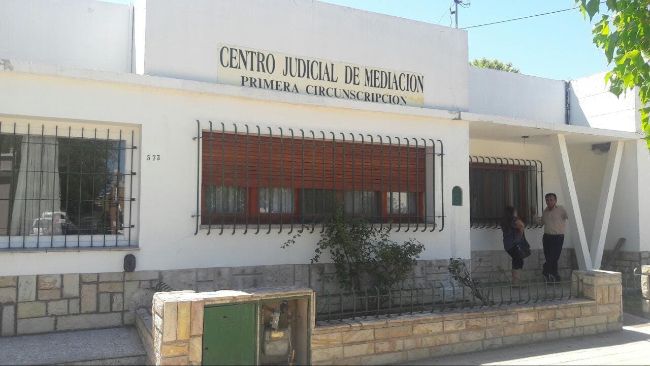 Robaron consultorios médicos y oficinas del Poder Judicial