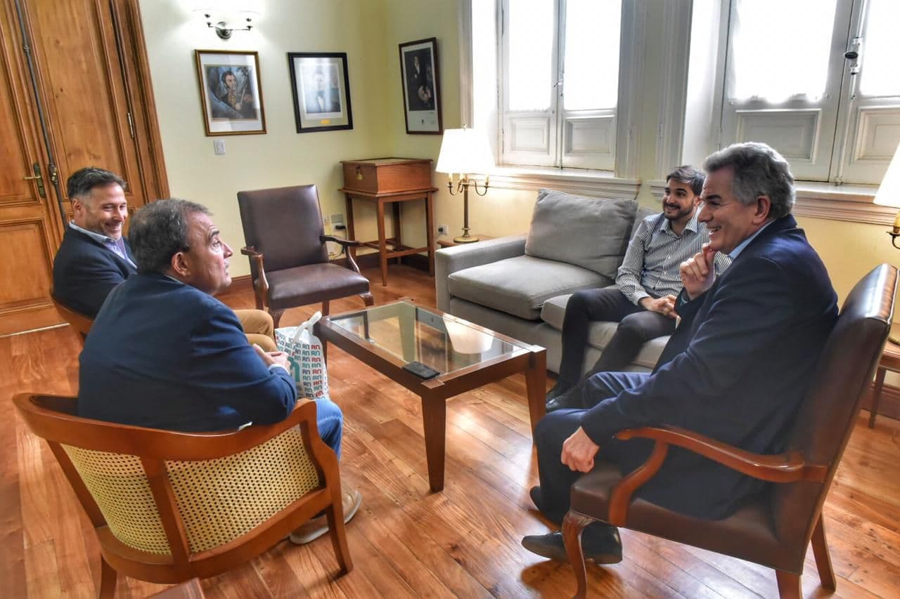 Pesatti visitó al Intendente de Bahía