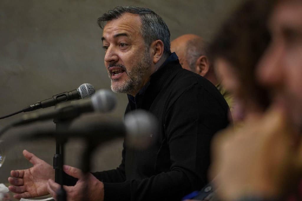 ATE rechazó la convocatoria presencial para quienes tengan sólo la primera dosis