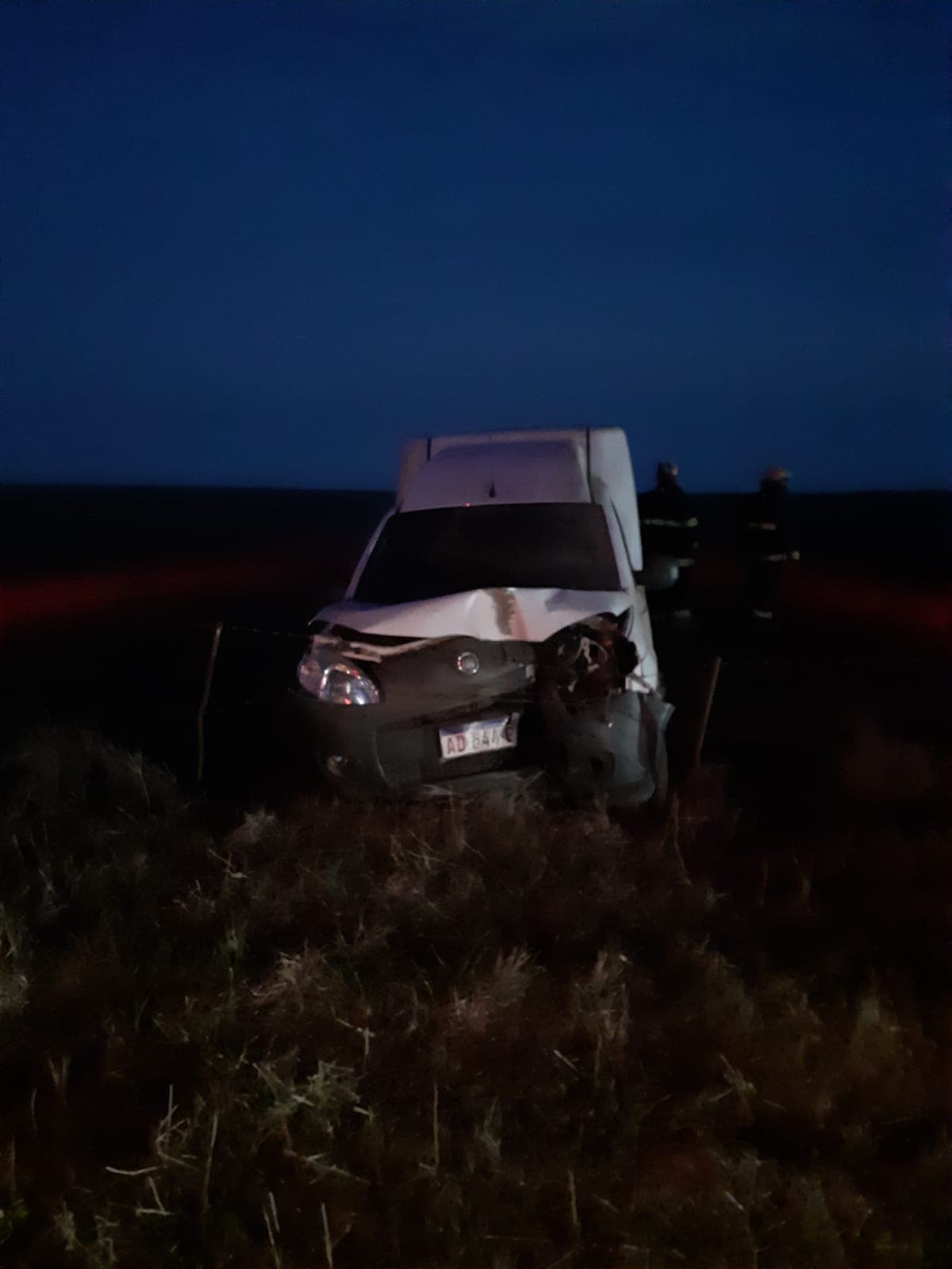 Dos mujeres policías tuvieron un accidente en el camino de la Ermita de Stroeder