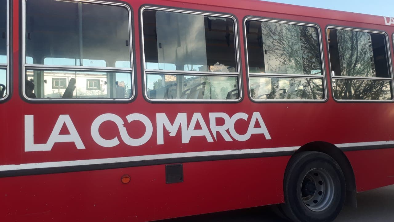 Por seguridad y ante los ataques a colectivos, modifican el recorrido en el barrio Lavalle