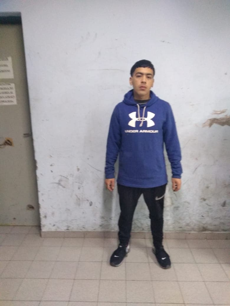 Sigue prófugo el peligroso delincuente Kevin Parson y la policía cree que ya cometió algunos hechos en Viedma