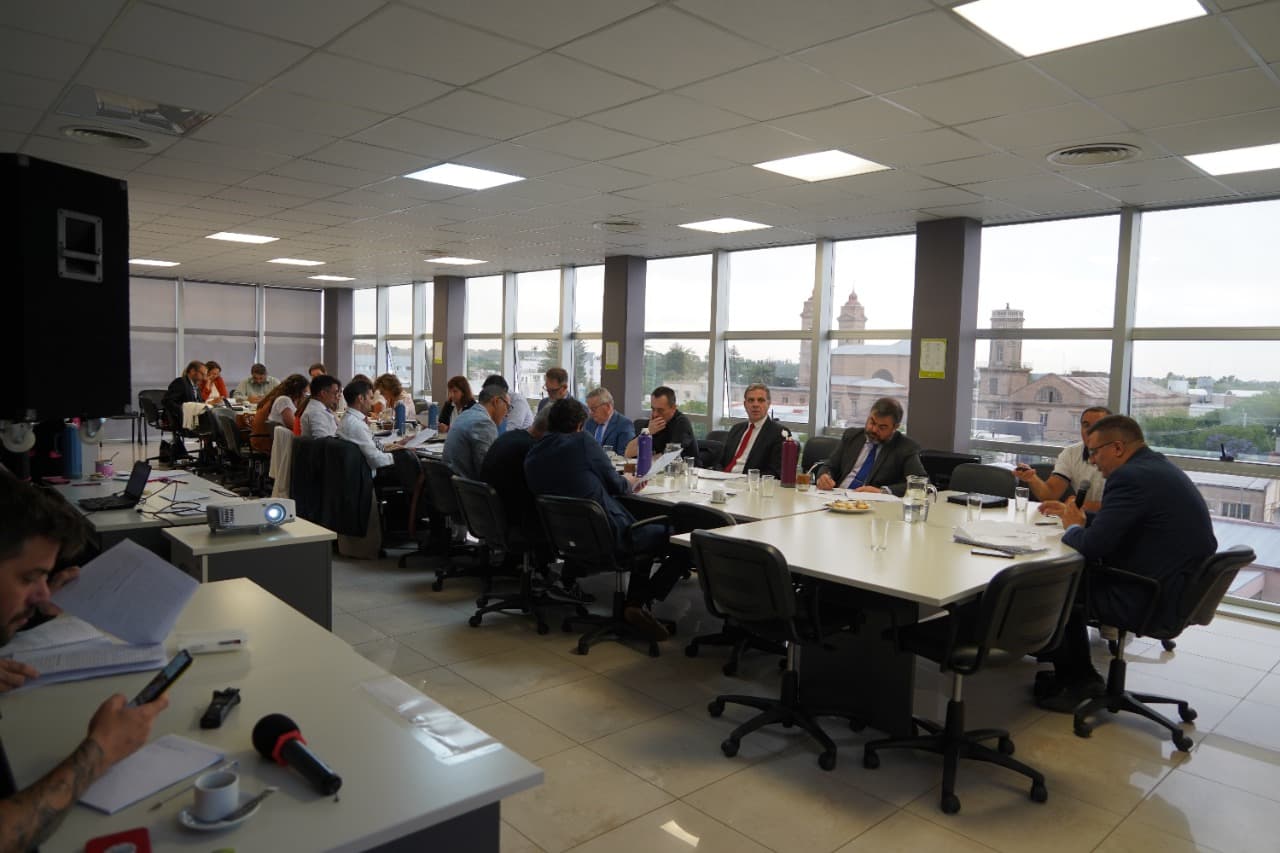 La comisión interpoderes para ley de conflictos laborales tendrá herramientras contra el acoso y la violencia y prevé la digitalización del proceso