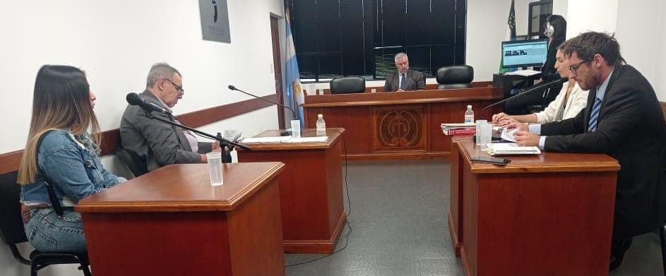 Tiene prohibición de acercamiento una mujer que apuñaló a su expareja y al que también lo intentó atropellar